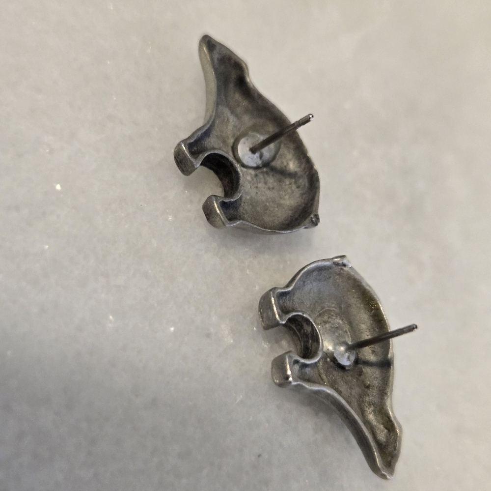 Native American-Style Silver Tone Bear Fetish Earrings - Picture 4 of 7